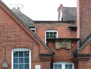 jeffery-and-wilkes-edwarian-roof-tiles