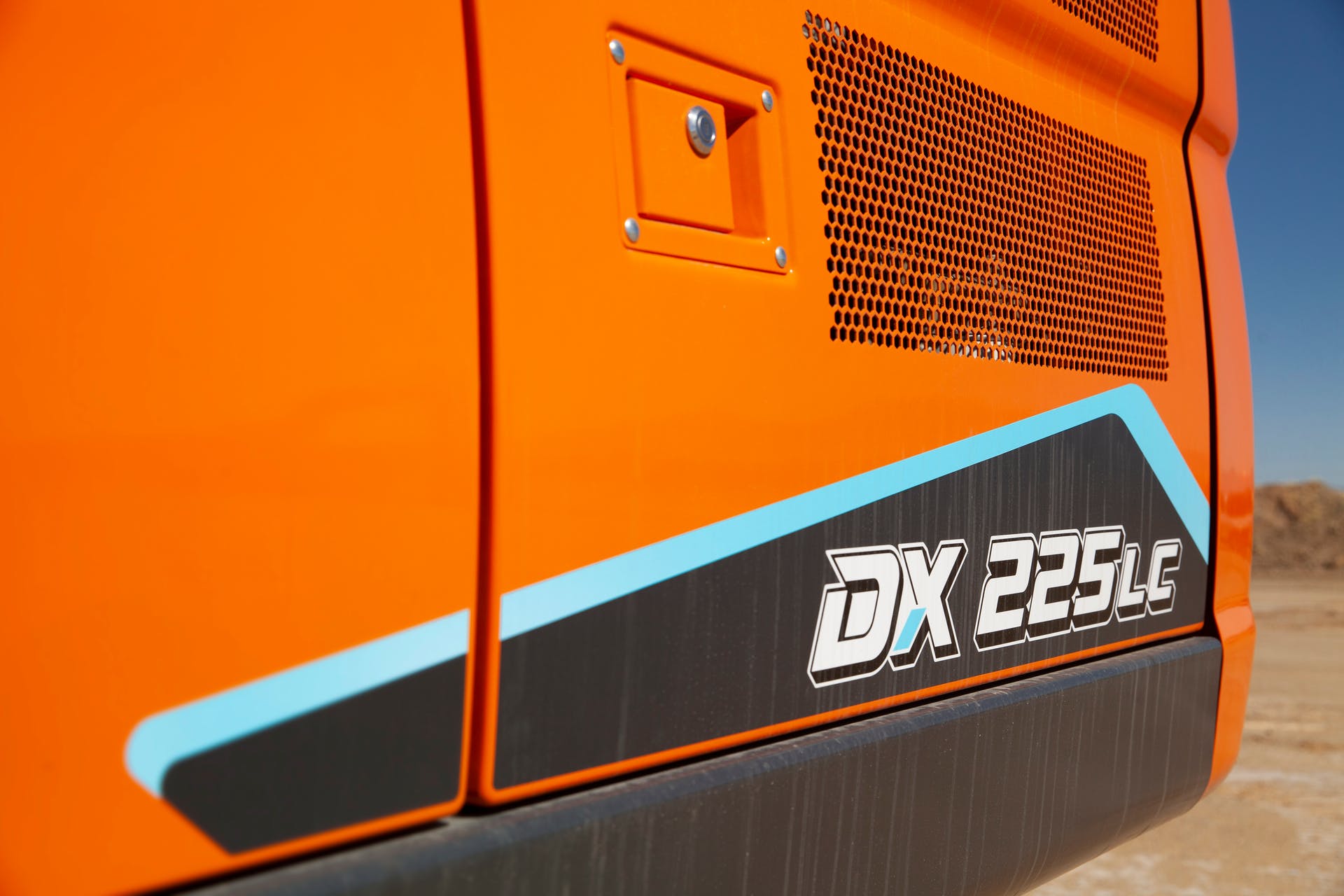 Back panel of Doosan DX225LC-7X